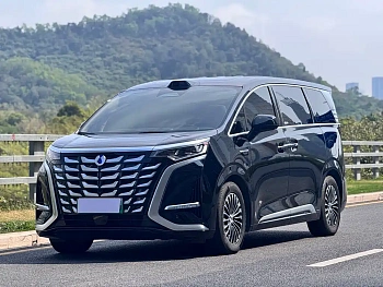 Denza D9 2025 DM-i smart driving version 1020 four-wheel drive premium model купить на сайте DeffCars