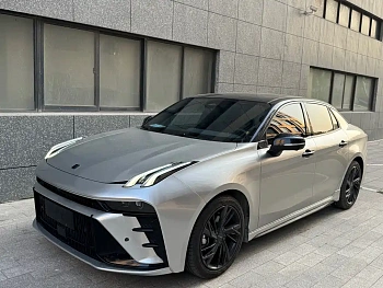 Lynk & Co 03 2023 model 1.5TD DCT Power Pro купить по цене 2 253 654 ₽  на сайте DeffCars