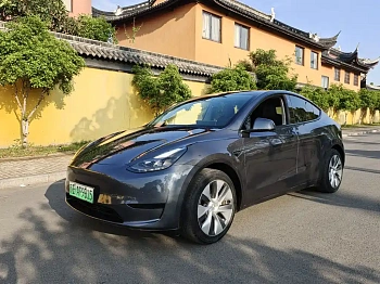 Model Y 2022 rear-wheel drive version купить на сайте DeffCars
