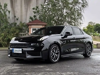 Lynk & Co 03 2022 2.0TD DCT Pro купить на сайте DeffCars