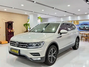 Tiguan L 2020 330TSI automatic two-wheel drive panoramic comfort version National VI купить на сайте DeffCars