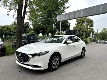 Mazda 3 Anksela 2021 2.0L Automatic Elegant Edition купить по цене 2 033 576 ₽  на сайте DeffCars