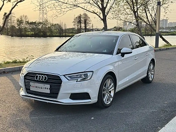 Audi A3 2018 30th Anniversary Limousine 35 TFSI Enterprising купить на сайте DeffCars