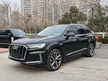 Audi Q7 2021 55 TFSI quattro S line sports version купить на сайте DeffCars