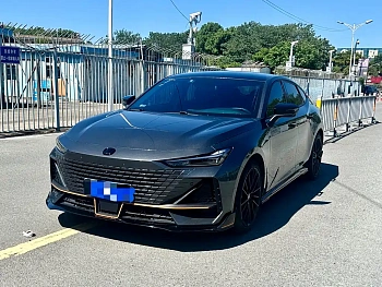 Changan UNI-V 2022 1.5T Excellent Model купить по цене 1 840 197 ₽  на сайте DeffCars