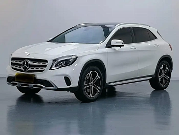 Mercedes-Benz GLA 2017 GLA 200 Fashion Model купить на сайте DeffCars