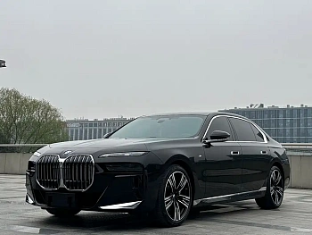 BMW 7 Series 2023 facelift 740Li exclusive M sports package купить на сайте DeffCars