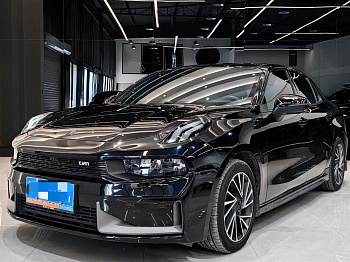 Lynk & Co 03 2021 model 2.0TD automatic power champion version купить по цене 2 143 432 ₽  на сайте DeffCars