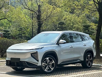 Galaxy L7 2025 EM-i 115km Discovery+ Edition купить на сайте DeffCars
