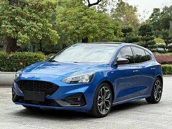 Focus 2021 hatchback EcoBoost 180 automatic ST Line купить по цене 1 794 424 ₽  на сайте DeffCars