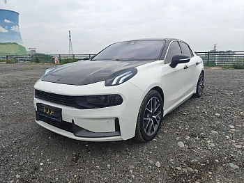 Lynk & Co 03 2021 model 2.0TD automatic power champion version купить по цене 2 153 063 ₽  на сайте DeffCars