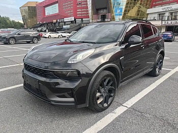 Lynk & Co 01 2021 2.0TD four-wheel drive dark night version купить по цене 2 225 294 ₽  на сайте DeffCars