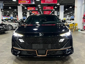 Changan UNI-V 2022 1.5T Sports Edition купить по цене 2 025 060 ₽  на сайте DeffCars