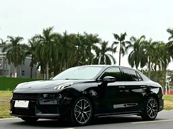 Lynk & Co 03 2021 model 1.5TD DCT Power Pro Lynk & Co 03 2021 model 1.5TD DCT Power Pro купить по цене 1 675 233 ₽  на сайте DeffCars