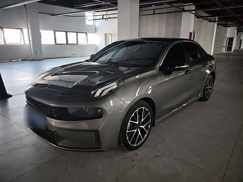 Lynk & Co 03 2021 model 2.0TD automatic power champion version купить по цене 2 171 121 ₽  на сайте DeffCars