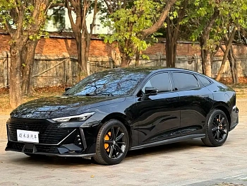 Changan UNI-V 2023 1.5T premium model купить на сайте DeffCars