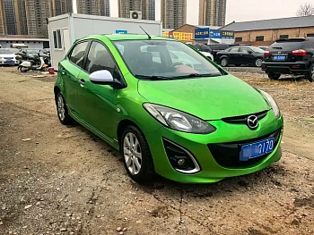 Mazda2 2012 hatchback 1.5L automatic luxury version купить на сайте DeffCars