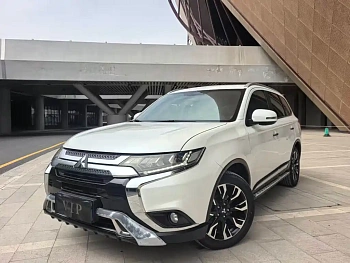 Outlander 2020 2.4L four-wheel drive exclusive version, 5 seats купить на сайте DeffCars