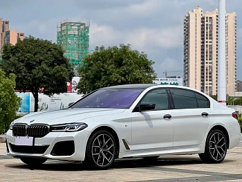BMW 5 Series 2022 530Li Executive M Sports Package купить на сайте DeffCars