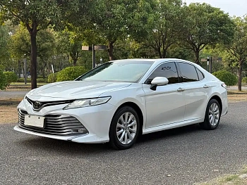 Camry 2018 2.0G Deluxe Edition купить на сайте DeffCars