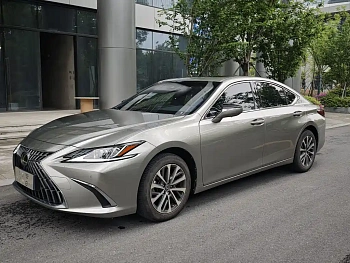 Lexus ES 2024 200 Premium Edition купить на сайте DeffCars