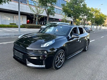 Lynk & Co 03 2018 model 1.5TD DCT Pro version Guo V купить по цене 1 858 452 ₽  на сайте DeffCars