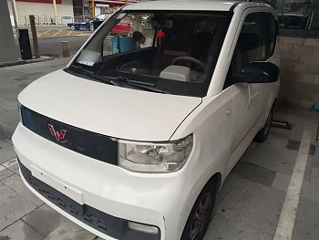 Hongguang MINIEV 2020 Free Model Lithium Iron Phosphate купить на сайте DeffCars