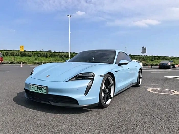 Taycan 2019 Taycan 4S купить на сайте DeffCars