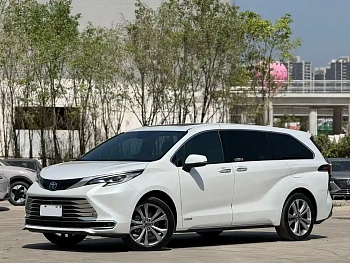 SIENNA 2023 2.5L Hybrid Premium Edition купить на сайте DeffCars