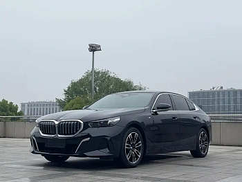 BMW 5 Series 2024 530Li Leading M Sports Package купить на сайте DeffCars