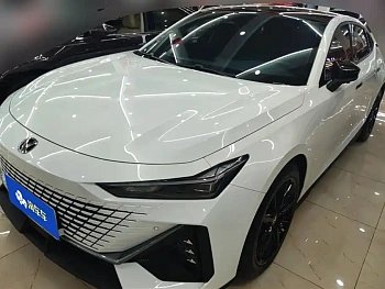 Changan UNI-V 2023 1.5T Premium Model купить по цене 2 251 872 ₽  на сайте DeffCars