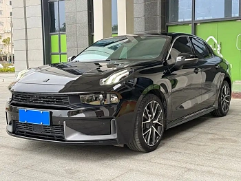 Lynk & Co 03 2019 2.0TD Automatic Pro Edition купить на сайте DeffCars