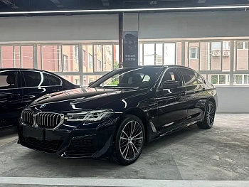 BMW 5 Series 2022 530Li Leading M Sports Package купить на сайте DeffCars