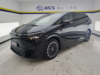 Xpeng X9 2025 pure electric 740 long battery life Max купить на сайте DeffCars