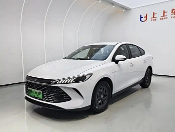 Qin PLUS 2025 DM-i Intelligent Driving Edition 55KM Leading Model купить по цене 1 953 730 ₽  на сайте DeffCars