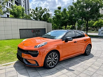 Lynk & Co 02 2021 model 2.0TD automatic two-wheel drive champion version купить по цене 2 189 178 ₽  на сайте DeffCars