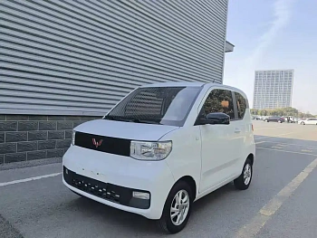 Hongguang MINIEV 2020 Yuexiang model lithium iron phosphate купить на сайте DeffCars