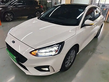 Fox 2021 hatchback EcoBoost 180 automatic trendy купить по цене 1 738 792 ₽  на сайте DeffCars