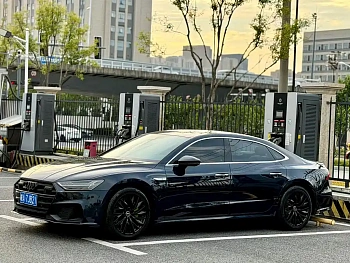 Audi A7L 2022 45 TFSI S-line Dream-Building Crystal Package купить на сайте DeffCars