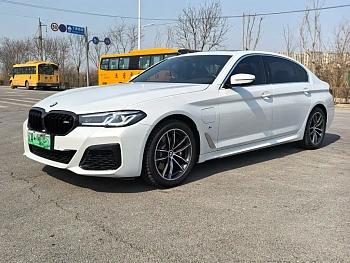 BMW 5 Series New Energy 2021 535Le Luxury Package купить на сайте DeffCars