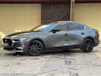 Mazda3 Angkesela 2022 2.0L Automatic Premium Obsidian Edition купить на сайте DeffCars