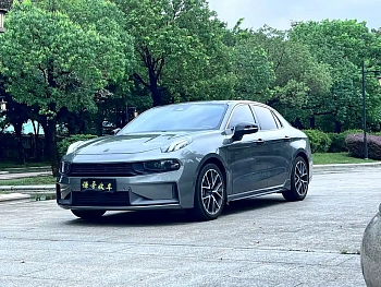 Lynk & Co 03 2021 model 1.5TD DCT Power Pro купить по цене 1 801 892 ₽  на сайте DeffCars