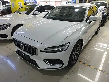 Volvo S60 2023 B4 Zhiyi Luxury Edition купить на сайте DeffCars
