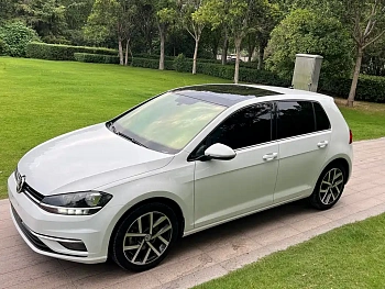 Golf 2020 Beloved Edition 280TSI DSG Comfortable купить по цене 1 825 412 ₽  на сайте DeffCars