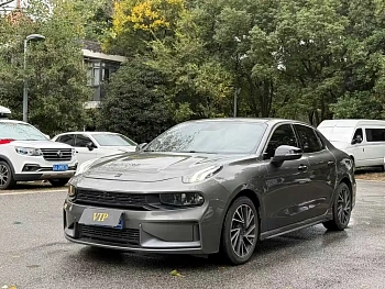 Lynk & Co 03 2021 model 2.0TD Automatic Power Pro купить по цене 2 015 568 ₽  на сайте DeffCars