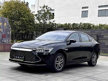 Qin PLUS 2023 Champion Edition DM-i 120KM Leading Model купить по цене 2 212 240 ₽  на сайте DeffCars