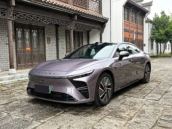 Xingtu ES 2025 extended range Max urban assisted driving купить на сайте DeffCars
