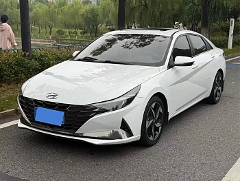 Elantra 2022 1.5L CVT GLS Leading Edition купить по цене 1 378 801 ₽  на сайте DeffCars