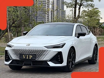 Changan UNI-V 2023 1.5T premium model купить на сайте DeffCars