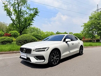Volvo S60 2020 T4 Zhiyi Luxury Edition купить на сайте DeffCars